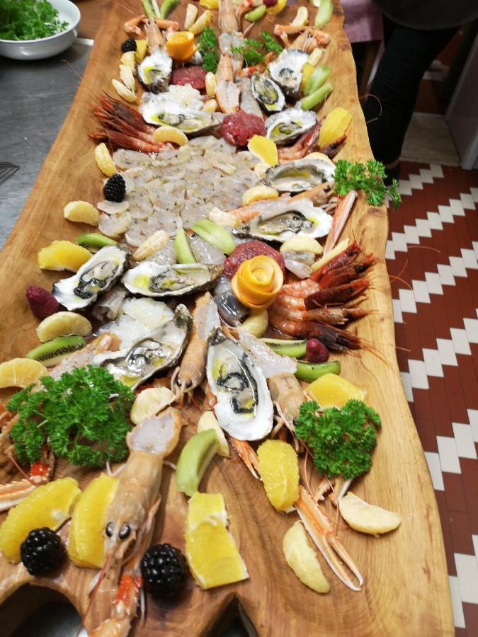 Hotel Ristorante Sagittario Feltre Bagian luar foto
